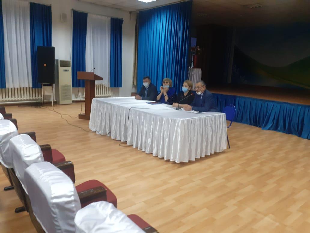 12-18 жастағы балалар  арасында вакцинация жасау бойынша ата-аналар жиналысы өтті.